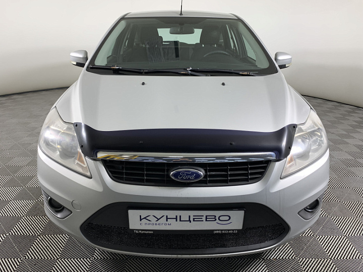 Ford Focus 1.6, 2010 года, Автоматическая, Серебристый