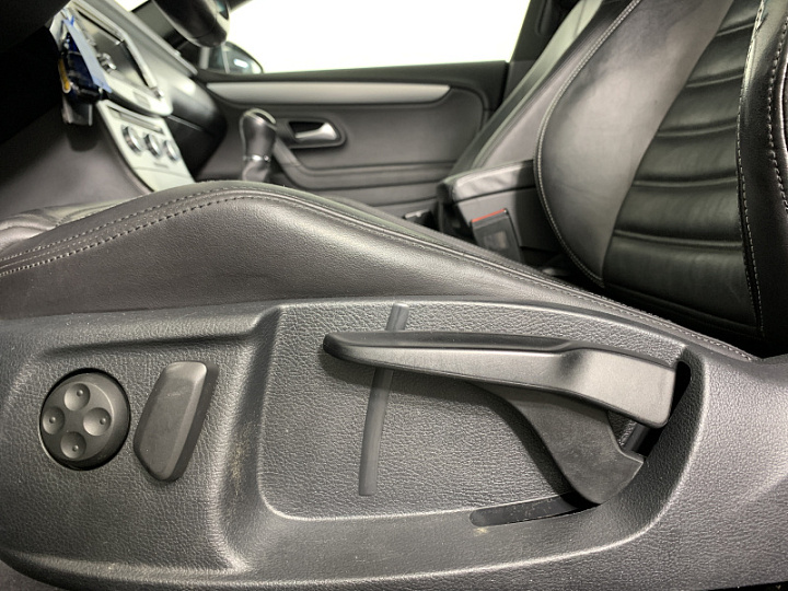 VOLKSWAGEN Passat CC 1.8, 2013 года, Механика, ЧЕРНЫЙ