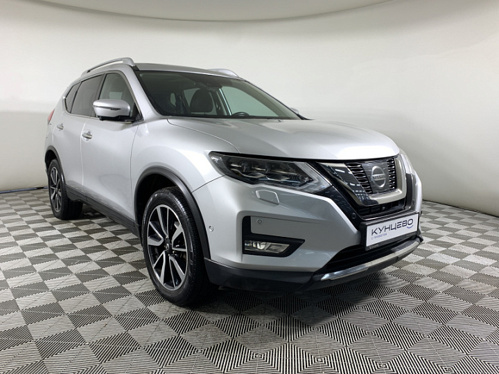 NISSAN X-Trail 2.5, 2018 года, Вариатор, Серебристый
