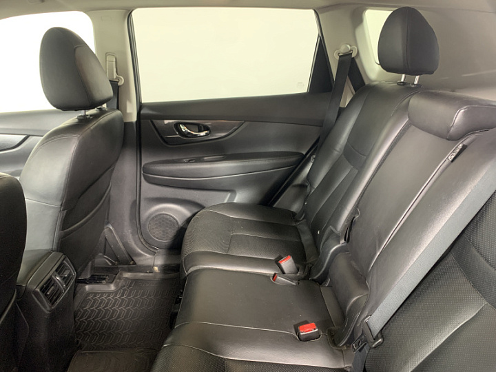 NISSAN X-Trail 2.5, 2016 года, Вариатор, ОЛИВКОВЫЙ