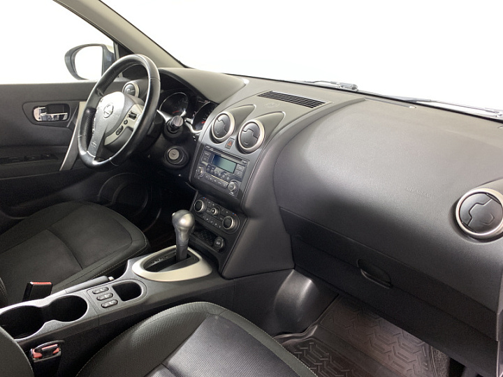 NISSAN Qashqai 1.6, 2013 года, Вариатор, Серебристый