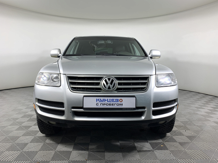 VOLKSWAGEN Touareg 3.2, 2004 года, Автоматическая, Серебристый