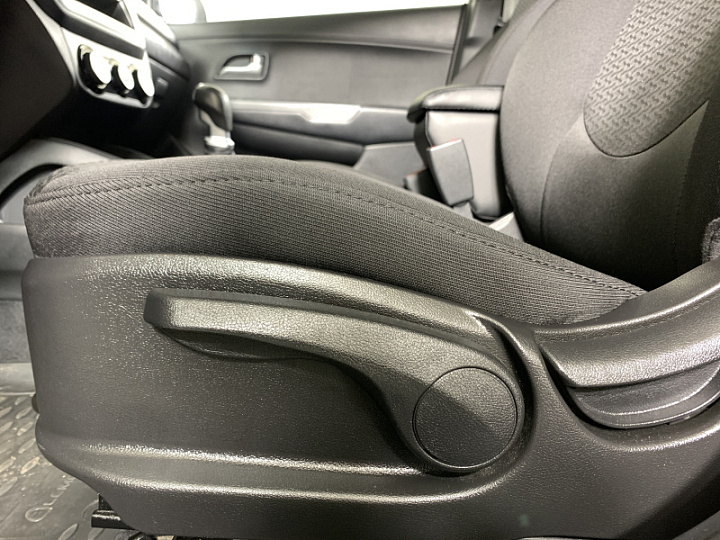 KIA Rio 1.4, 2015 года, Механика, БЕЛЫЙ