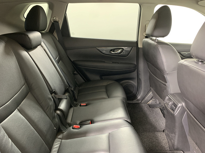 NISSAN X-Trail 2.5, 2016 года, Вариатор, БЕЛЫЙ