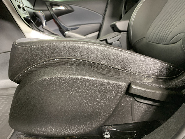 OPEL Astra 1.6, 2014 года, Автоматическая, БЕЛЫЙ