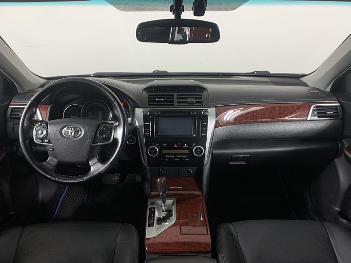 TOYOTA Camry 2.5, 2013 года, Автоматическая, Серебристый