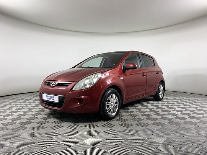 HYUNDAI i20 1.4, 2010 года, Механика, Вишневый
