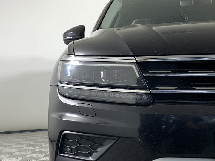 VOLKSWAGEN Tiguan 2, 2018 года, Робот, ЧЕРНЫЙ