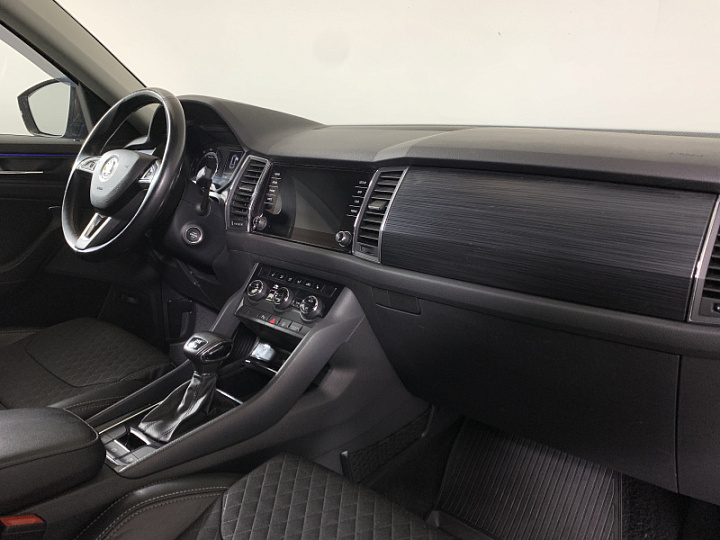 SKODA Kodiaq 2, 2018 года, Робот, КОРИЧНЕВЫЙ