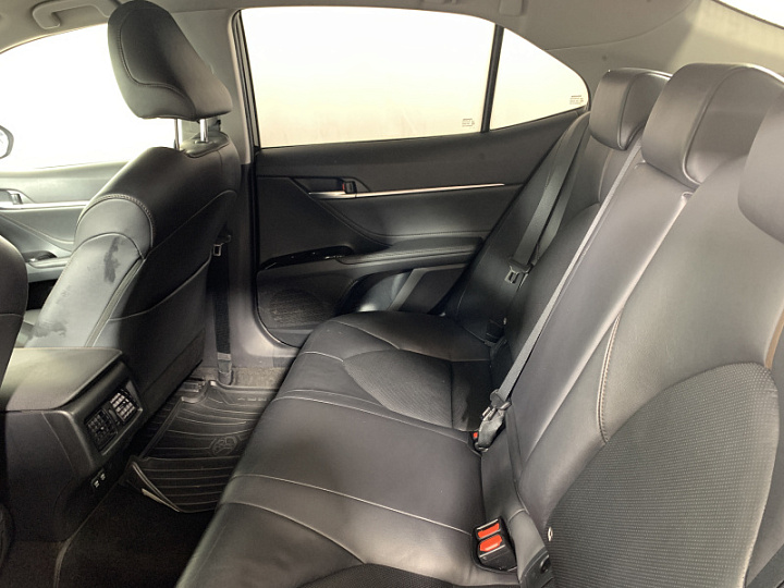 TOYOTA Camry 2.5, 2018 года, Автоматическая, Черный металлик