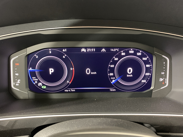 VOLKSWAGEN Tiguan 2, 2022 года, Робот, БЕЛЫЙ