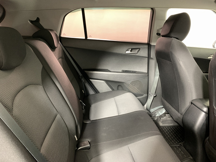 HYUNDAI Creta 2, 2018 года, Автоматическая, Серебристый