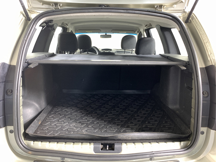RENAULT Duster 1.6, 2013 года, Механика, БЕЖЕВЫЙ
