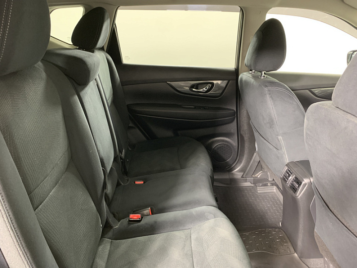 NISSAN X-Trail 1.6, 2017 года, Механика, БЕЛЫЙ
