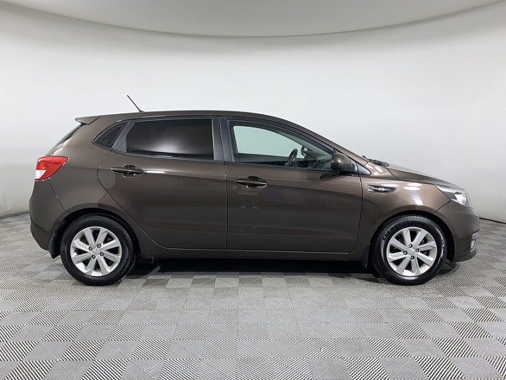KIA Rio 1.6, 2016 года, Механика, КОРИЧНЕВЫЙ