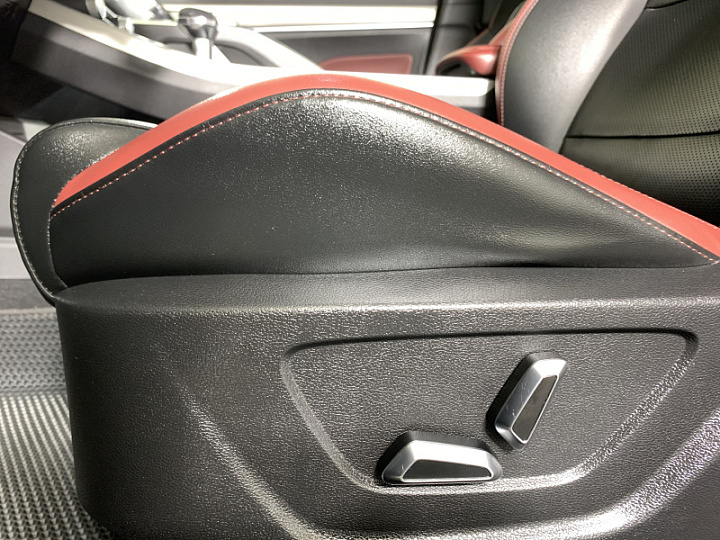 Geely Coolray 1.5, 2022 года, Робот, ЧЕРНЫЙ