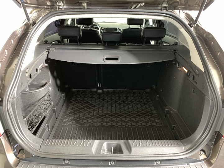 Lada Vesta 1.8, 2017 года, Робот, КОРИЧНЕВЫЙ