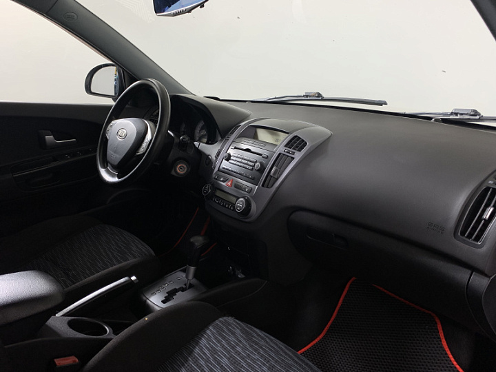 KIA Ceed 1.6, 2008 года, Автоматическая, БЕЖЕВЫЙ