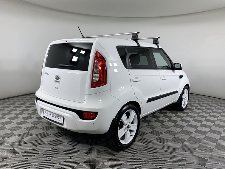 KIA Soul 1.6, 2013 года, Автоматическая, БЕЛЫЙ