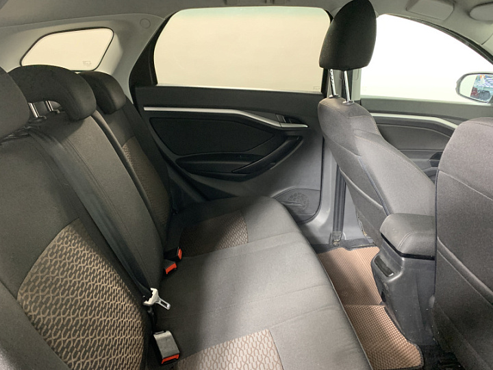 Lada Vesta 1.8, 2018 года, Механика, КОРИЧНЕВЫЙ