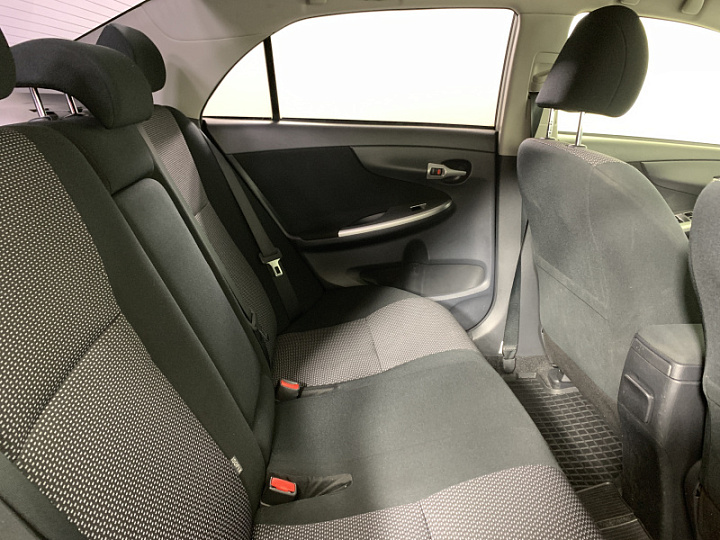 TOYOTA Corolla 1.6, 2012 года, Автоматическая, БЕЛЫЙ