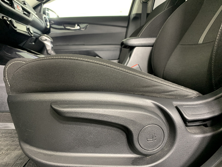 KIA Cerato 2, 2021 года, Автоматическая, ЧЕРНЫЙ