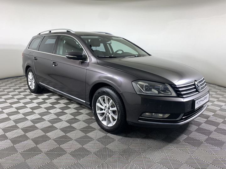 Volkswagen Passat 1.8, 2011 года, Робот, Черный