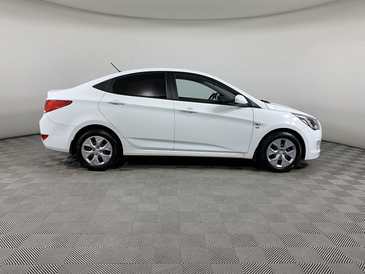 HYUNDAI Solaris 1.6, 2015 года, Автоматическая, БЕЛЫЙ