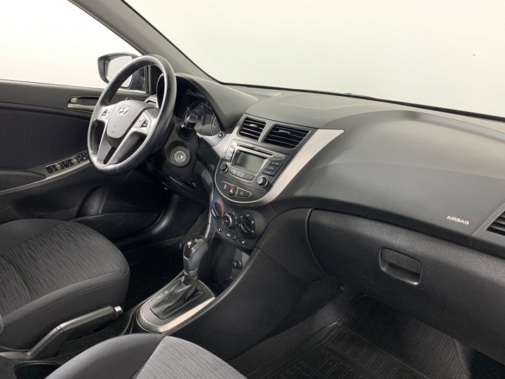 HYUNDAI Solaris 1.6, 2015 года, Автоматическая, ЧЕРНЫЙ