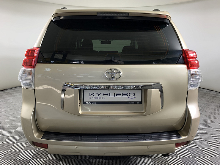Toyota Land Cruiser Prado 3, 2011 года, Автоматическая, Бежевый
