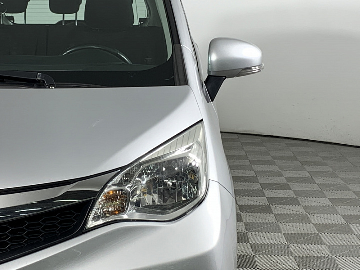 SUBARU Trezia 1.4, 2011 года, Робот, Серебристый