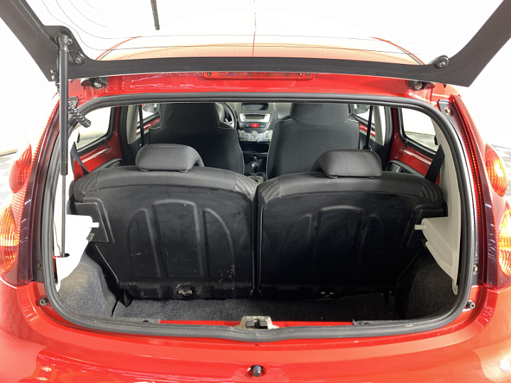PEUGEOT 107 1, 2012 года, Робот, КРАСНЫЙ
