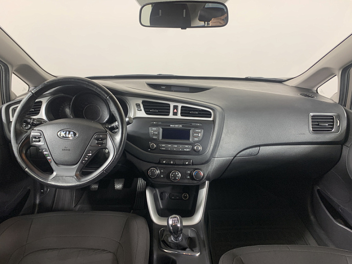 KIA Ceed 1.4, 2014 года, Механика, КОРИЧНЕВЫЙ