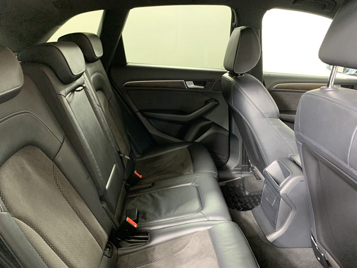 AUDI Q5 2, 2016 года, Автоматическая, Серебристый