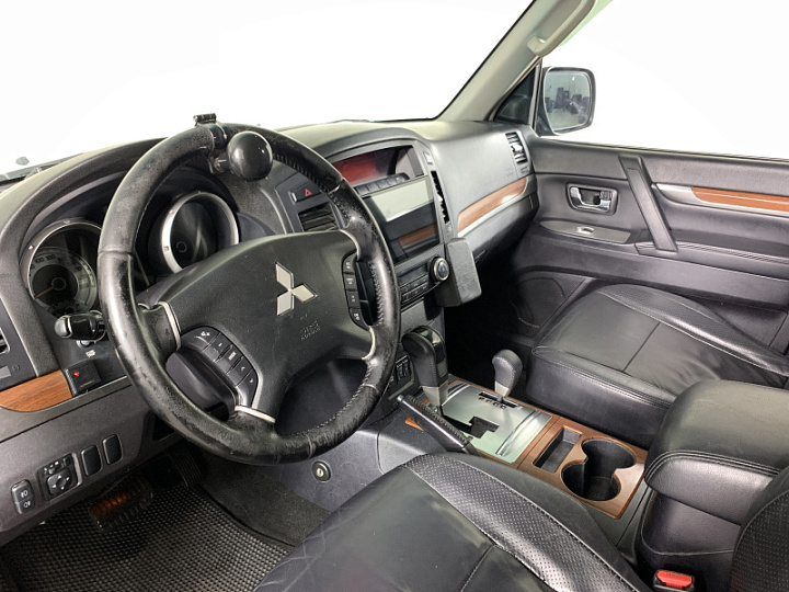 MITSUBISHI Pajero 3.2, 2008 года, Автоматическая, ЧЕРНЫЙ