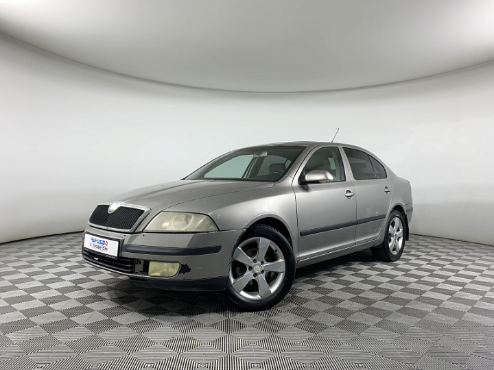 SKODA Octavia 2, 2008 года, Робот, Золотистый