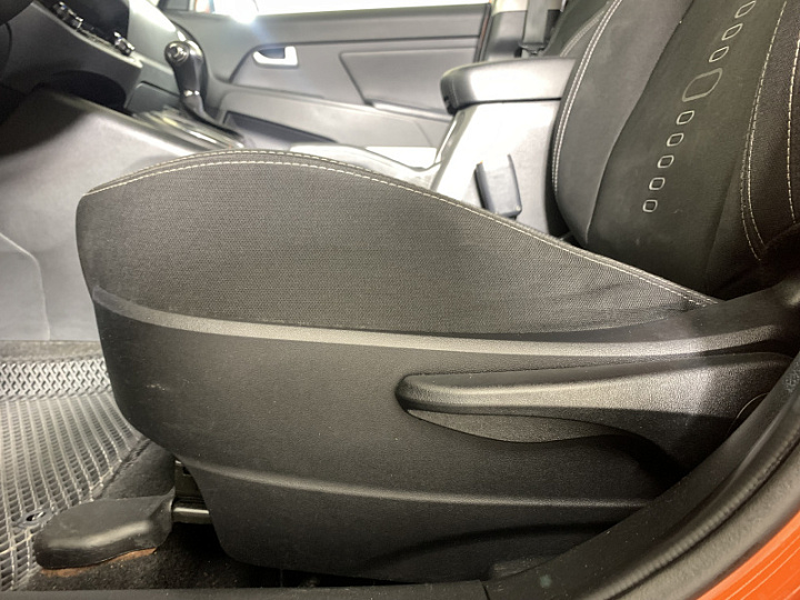 KIA Sportage 2, 2011 года, Автоматическая, оранжевый