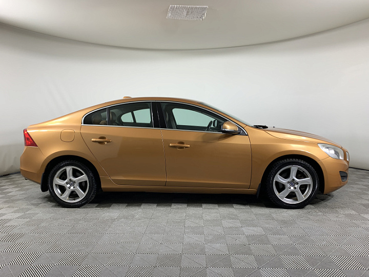 VOLVO S60 2, 2010 года, Робот, Золотистый