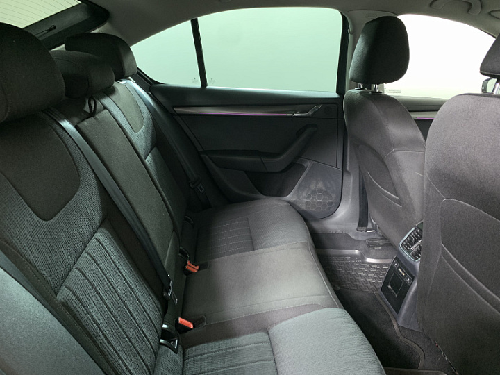 Skoda Octavia 1.6, 2019 года, Автоматическая, Серый