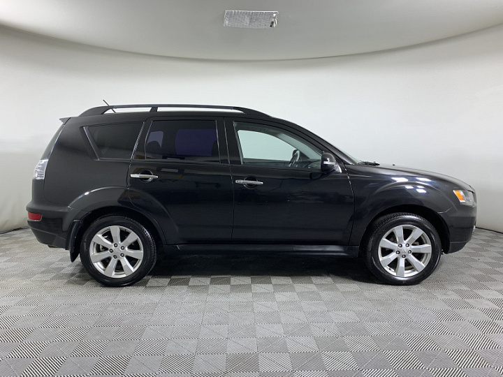 Mitsubishi Outlander 2.4, 2012 года, Вариатор, ЧЕРНЫЙ