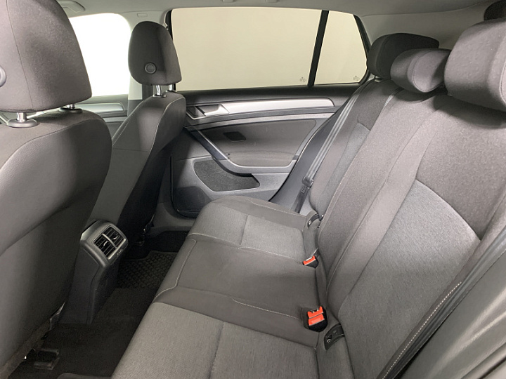VOLKSWAGEN Golf 1.2, 2013 года, Робот, Серебристый