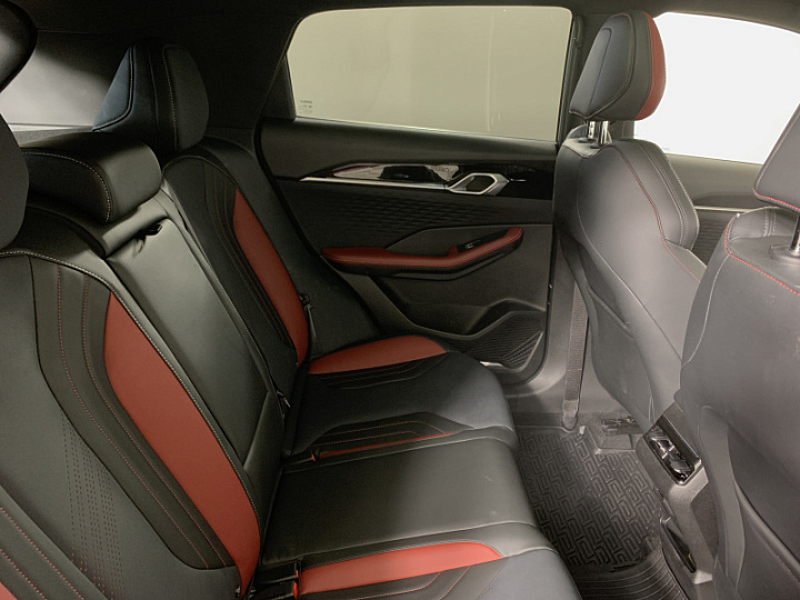 GEELY Coolray 1.5, 2023 года, Робот, СЕРЫЙ