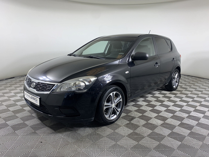 KIA Ceed 1.4, 2011 года, Механика, Черный перламутр