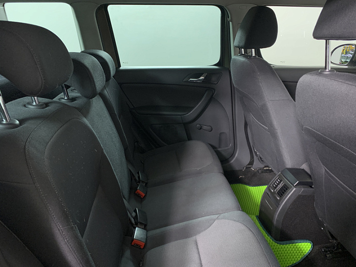 SKODA Yeti 1.2, 2012 года, Робот, СВЕТЛО-КОРИЧНЕВЫЙ