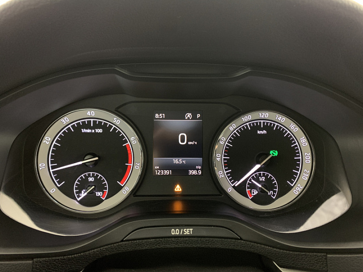 SKODA Karoq 1.4, 2020 года, Автоматическая, СИНИЙ