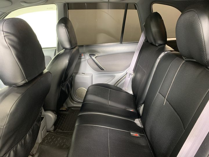 TOYOTA RAV4 2, 2002 года, Автоматическая, Серебристый