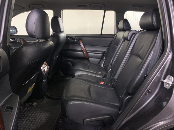 Toyota Highlander 3.5, 2012 года, Автоматическая, Серый