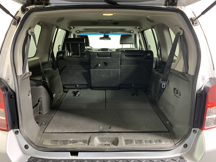 NISSAN Pathfinder 2.5, 2010 года, Автоматическая, Серебристый