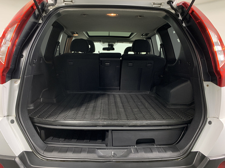 NISSAN X-Trail 2.5, 2014 года, Вариатор, БЕЛЫЙ