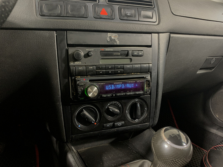 VOLKSWAGEN Golf 1.6, 1998 года, Механика, ТЕМНО-СИНИЙ